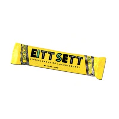 Icelandic sweaters and products - Eitt Sett Liquorice Bar (28gr) Candy - Shopicelandic.com