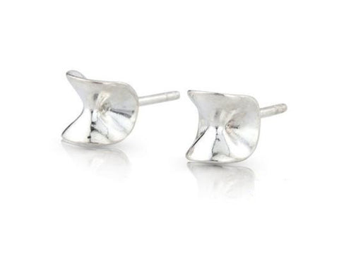 Aurum Swan Earring Silver Oxidized (Swan 113 OX) – Shopicelandic Aurum Swan Earring Silver Oxidized (Swan 113 OX) – Shopicelandic