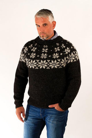 Icelandic sweaters and products - Fönn Wool Sweater Black Wool Sweaters - Shopicelandic.com